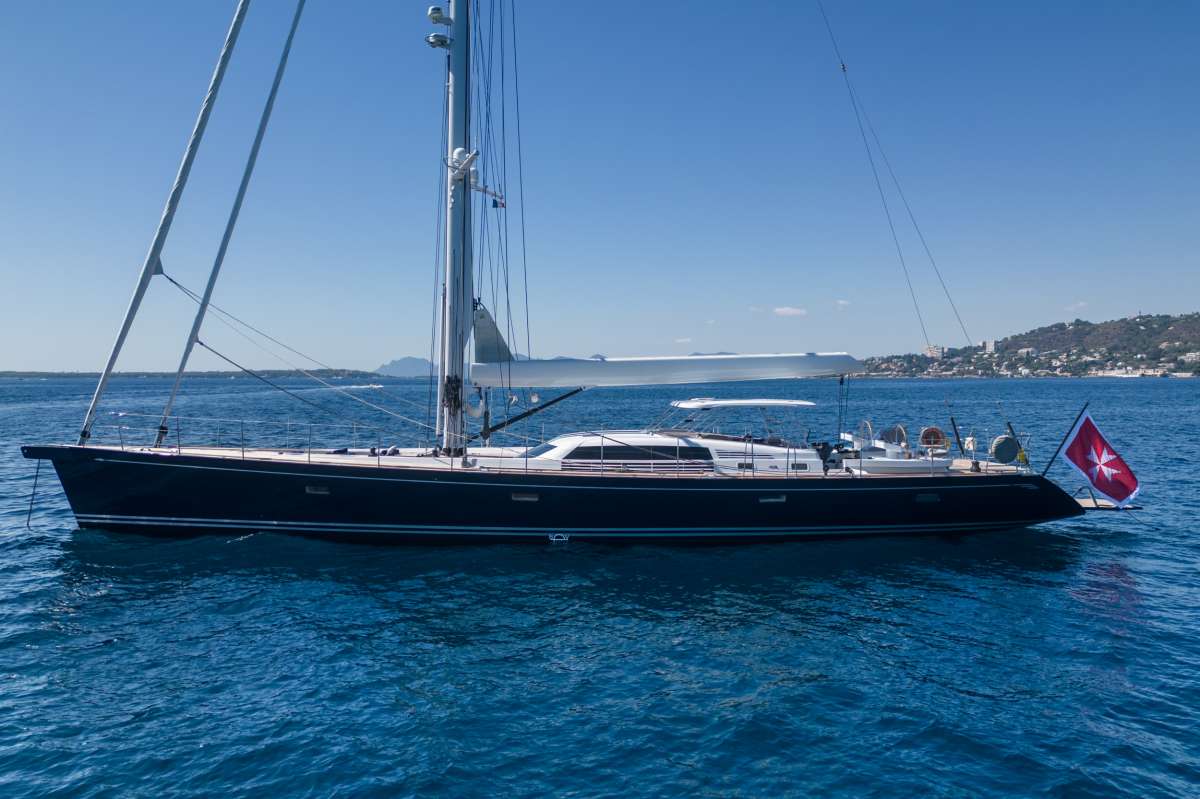 LADY 8 Crewed Charters in Italy