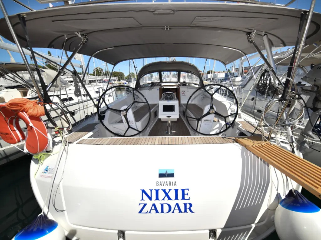 Bavaria Cruiser 41 - 3 cab. ECONOMY Bareboat Charter in Croatia