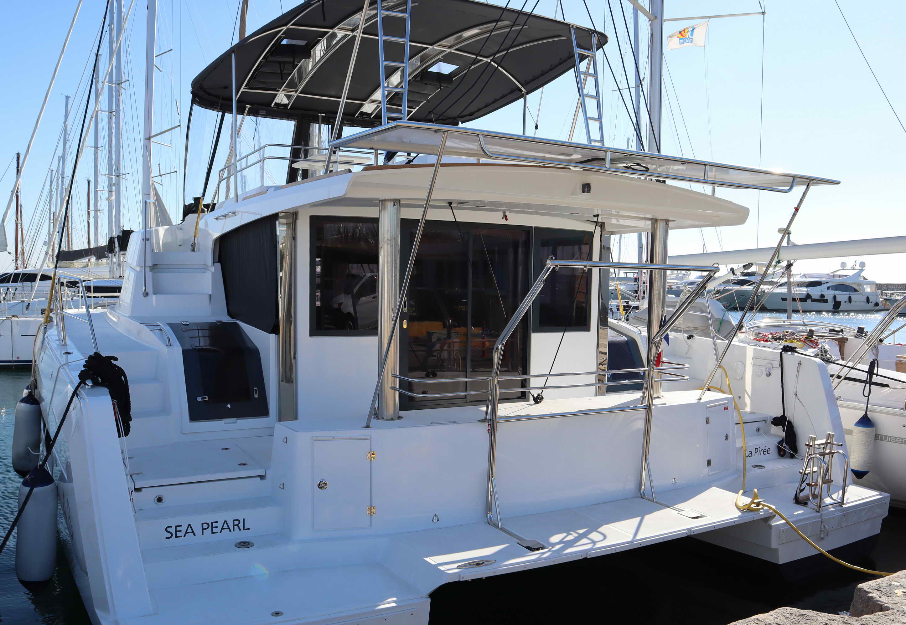 PRESTIGE Bareboat Charter in Greece