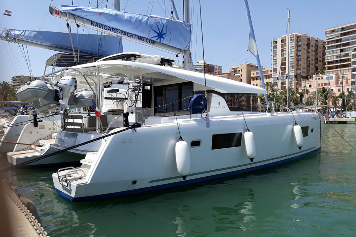 l'Argonaute 461/2025 Bareboat Charter in Spain