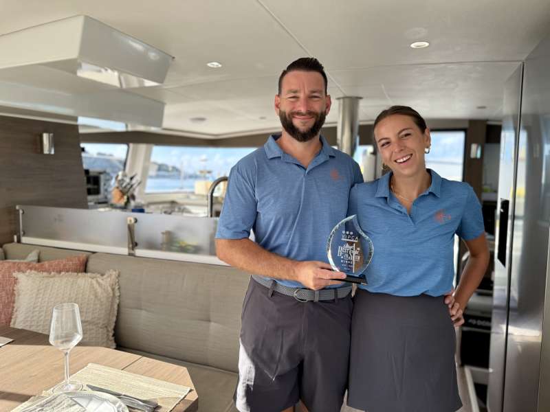 303010098 10098brochure44