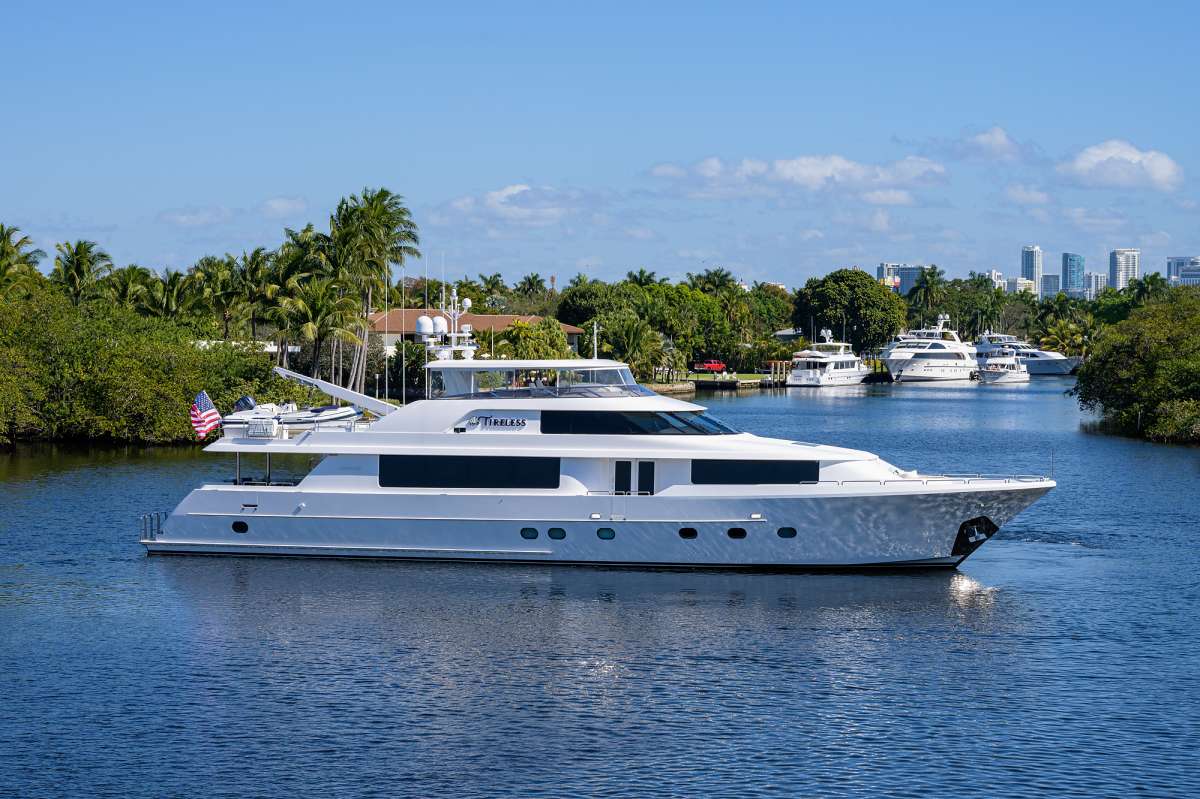 DETERMINATION Superyacht Charters in Bahamas - Abacos