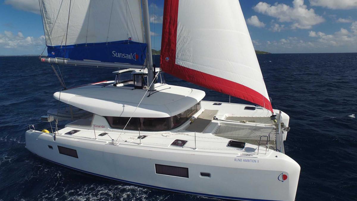Sunsail Lagoon 424 Classic Bareboat Charter in Greece