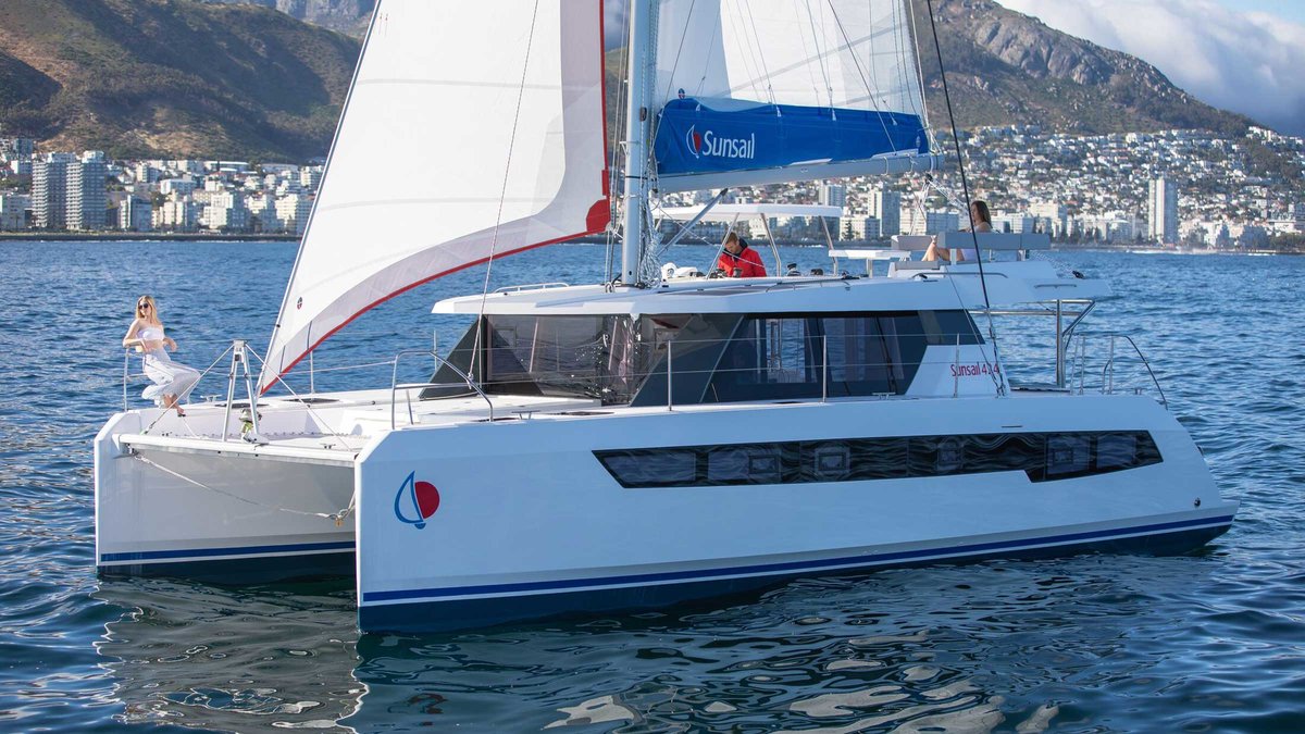 Sunsail Leopard 424 Premier Bareboat Charter in St. Martin