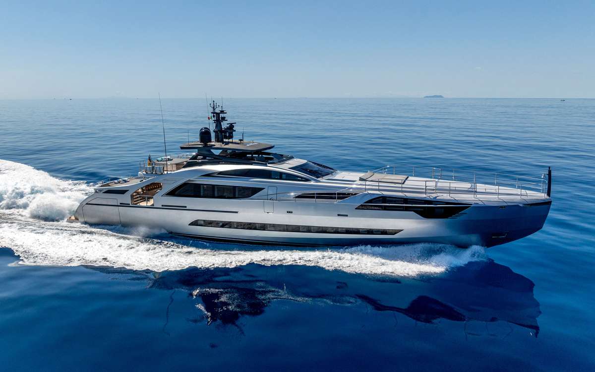 CABO Superyacht Charters in Antigua