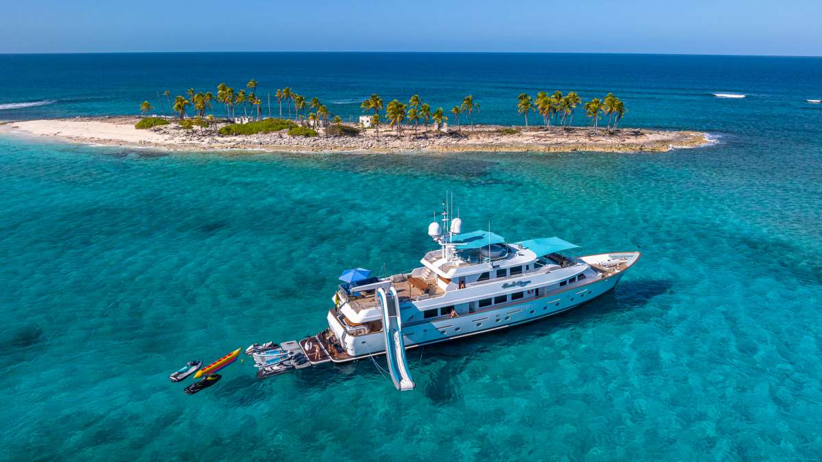 SWEET ESCAPE Superyacht Charters in Bahamas - Abacos
