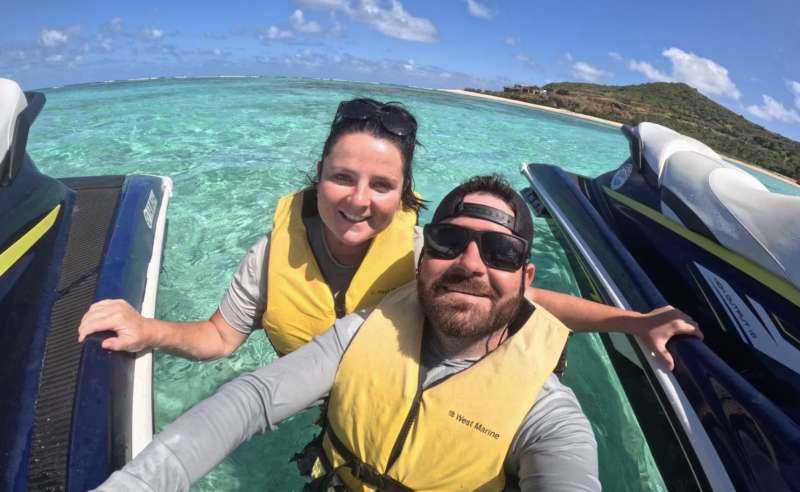 30308858 8858brochure44