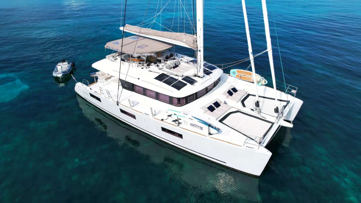 AKASHA Crewed Charters in Bahamas - Nassau