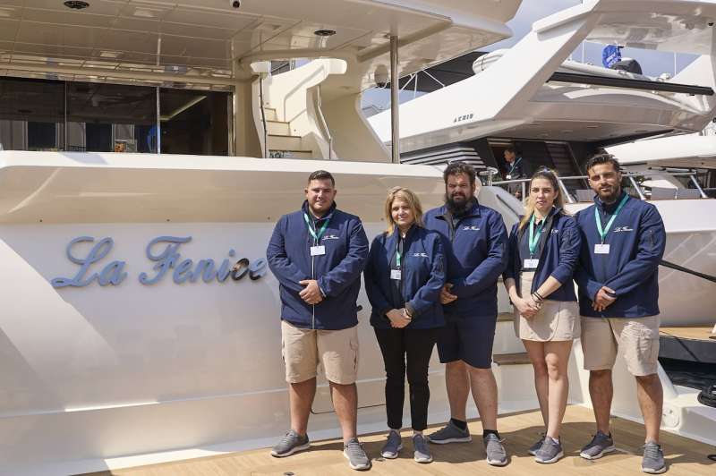 30307966 7966brochure44