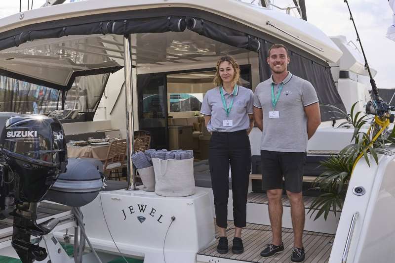 30308094 8094brochure44