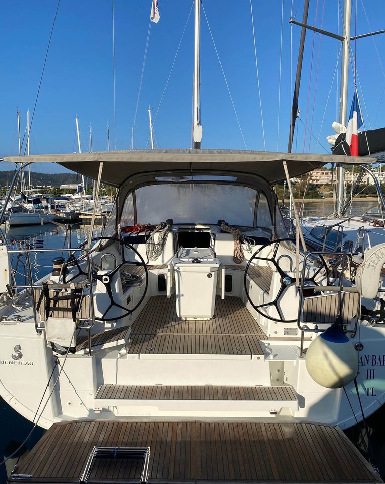 Oceanis 40.1 Bareboat Charter in France