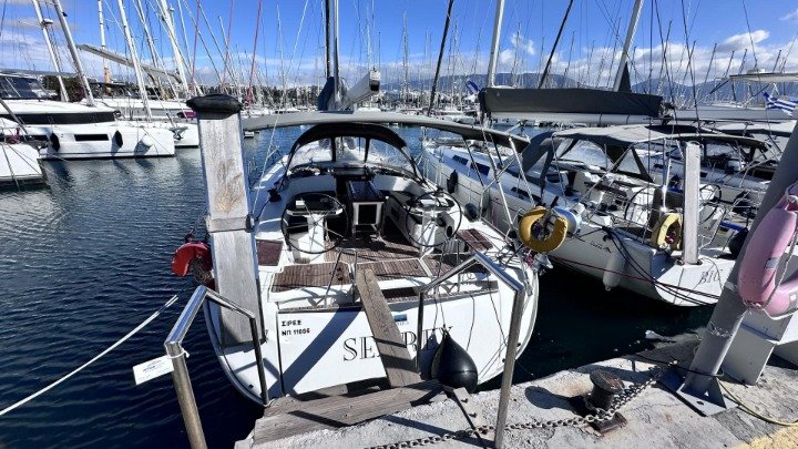 Bavaria Cruiser 56 - 5 + 1 cab. Bareboat Charter in Greece