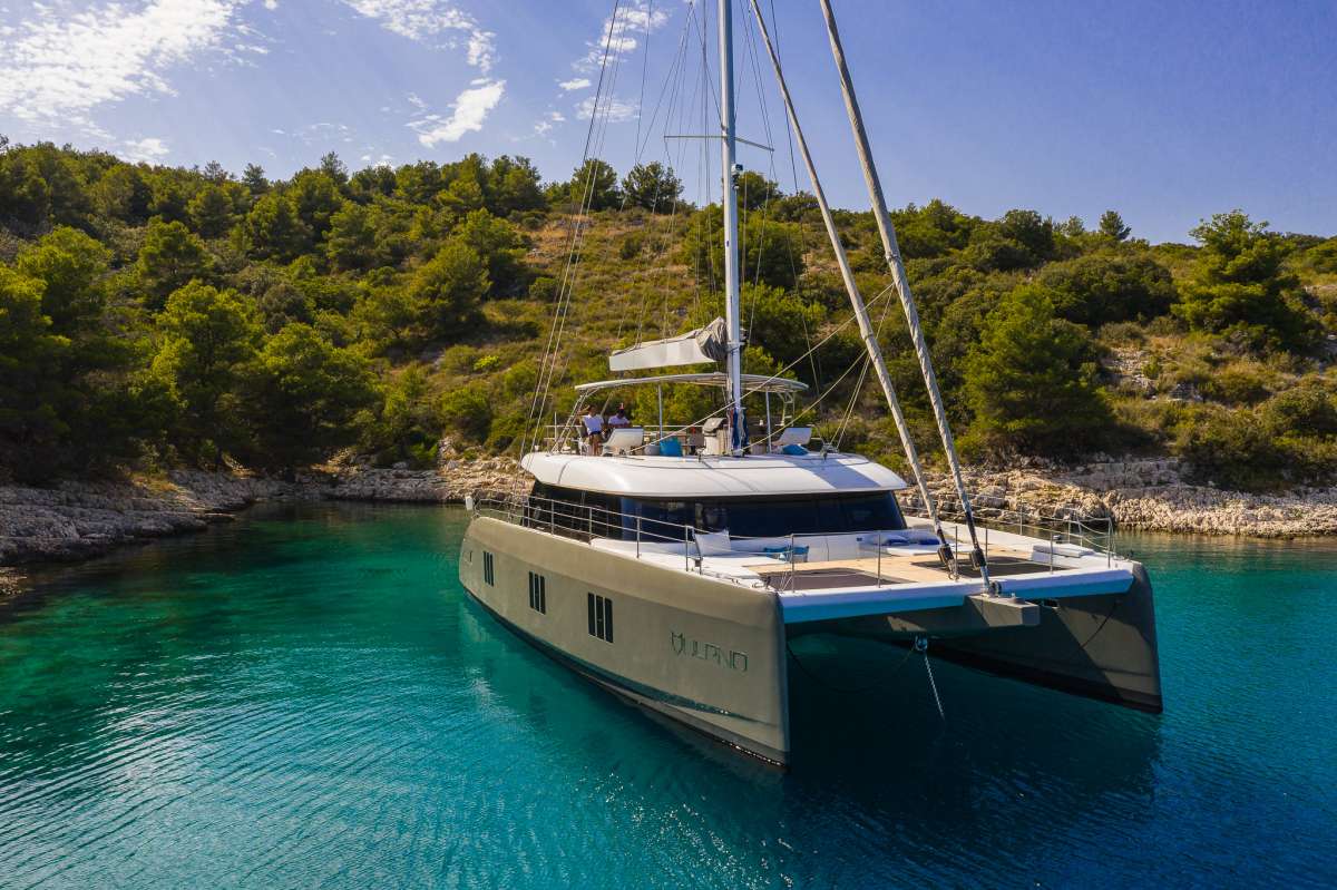 VULPINO Crewed Charters in Croatia
