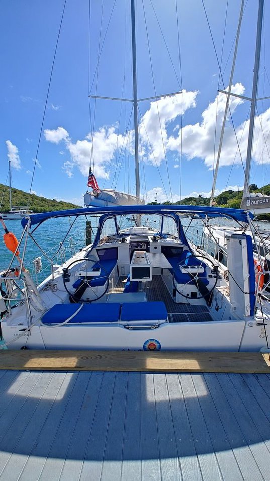 Sunshine Daydream Bareboat Charter in US Virgin Islands
