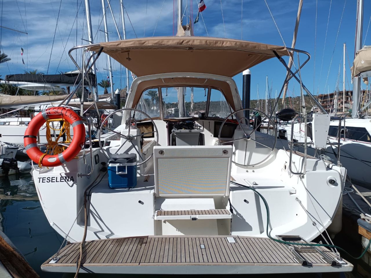 TSELENA  Bareboat Charter in Mexico
