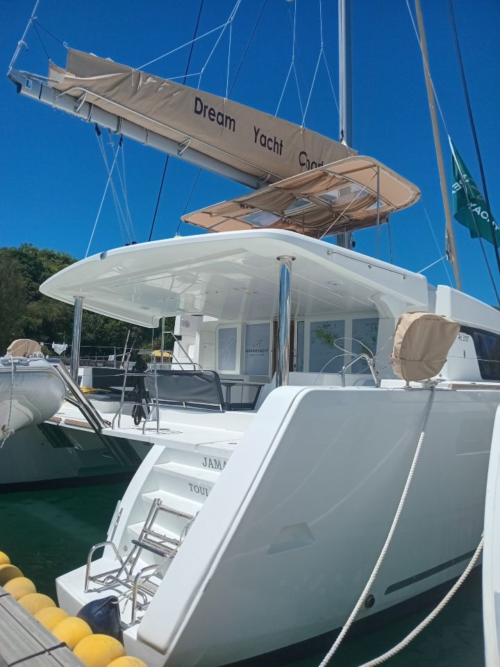 JAMALAC  Bareboat Charter in Seychelles