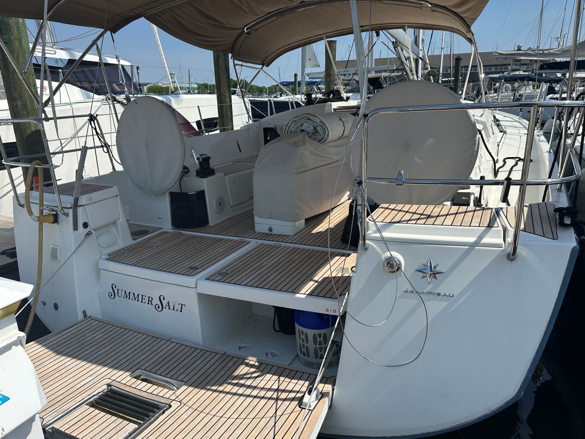 Summer Salt Bareboat Charter in New England