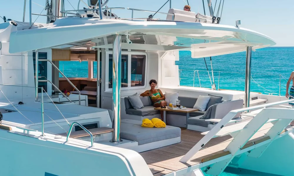 summer catamaran charter in the bvi