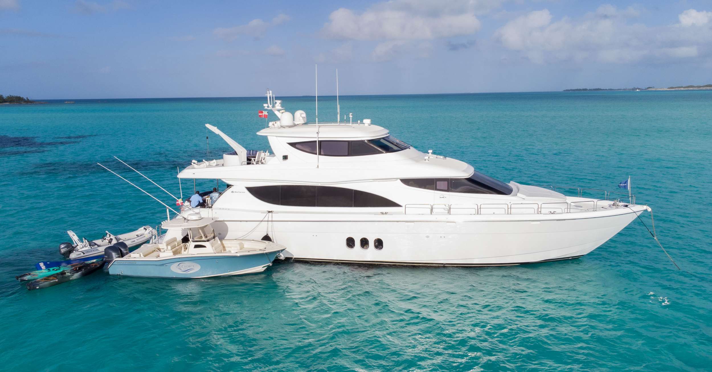 GAIL FORCE II Crewed Charters in Bahamas - Abacos