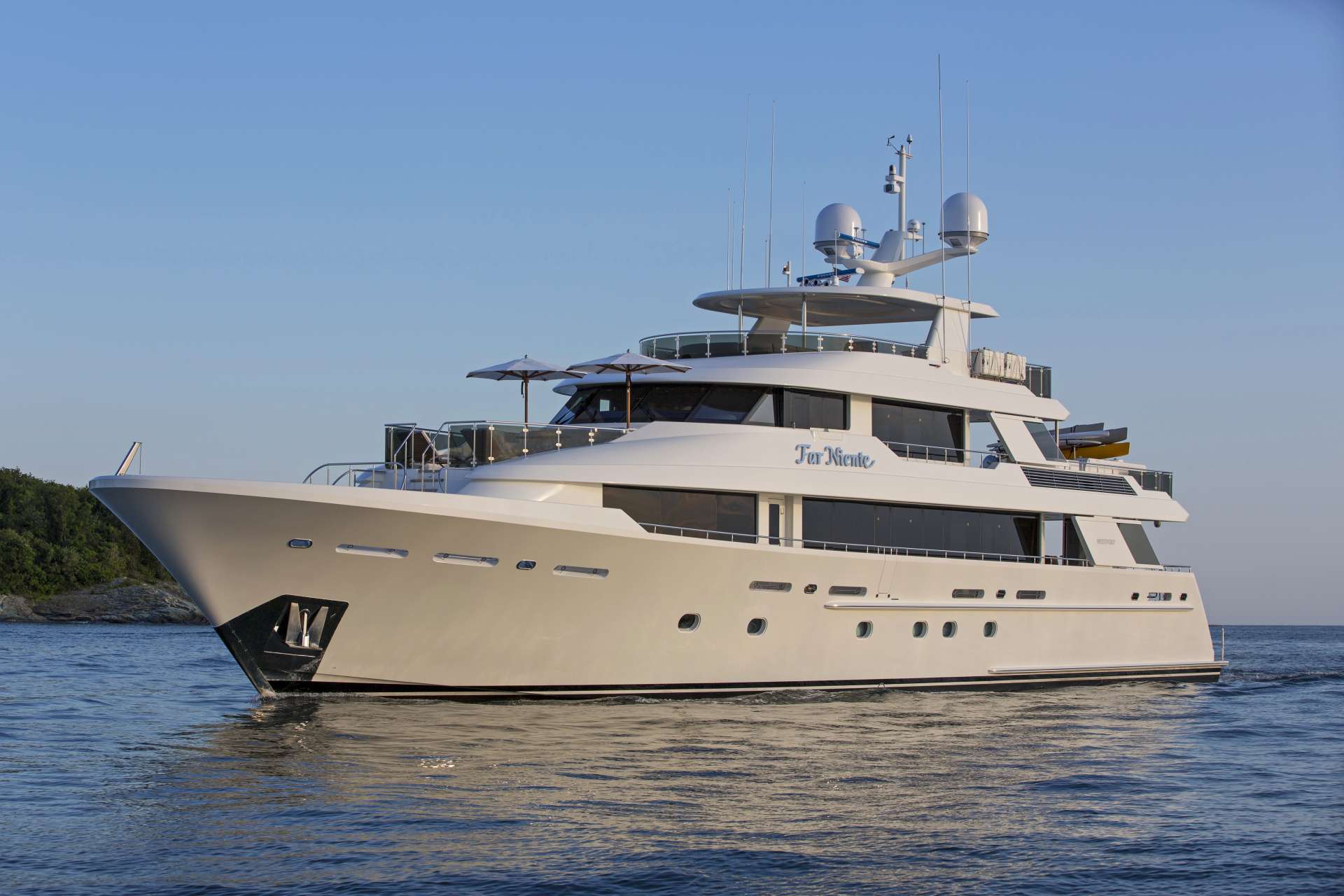 FAR NIENTE Superyacht Charters in Bahamas - Abacos