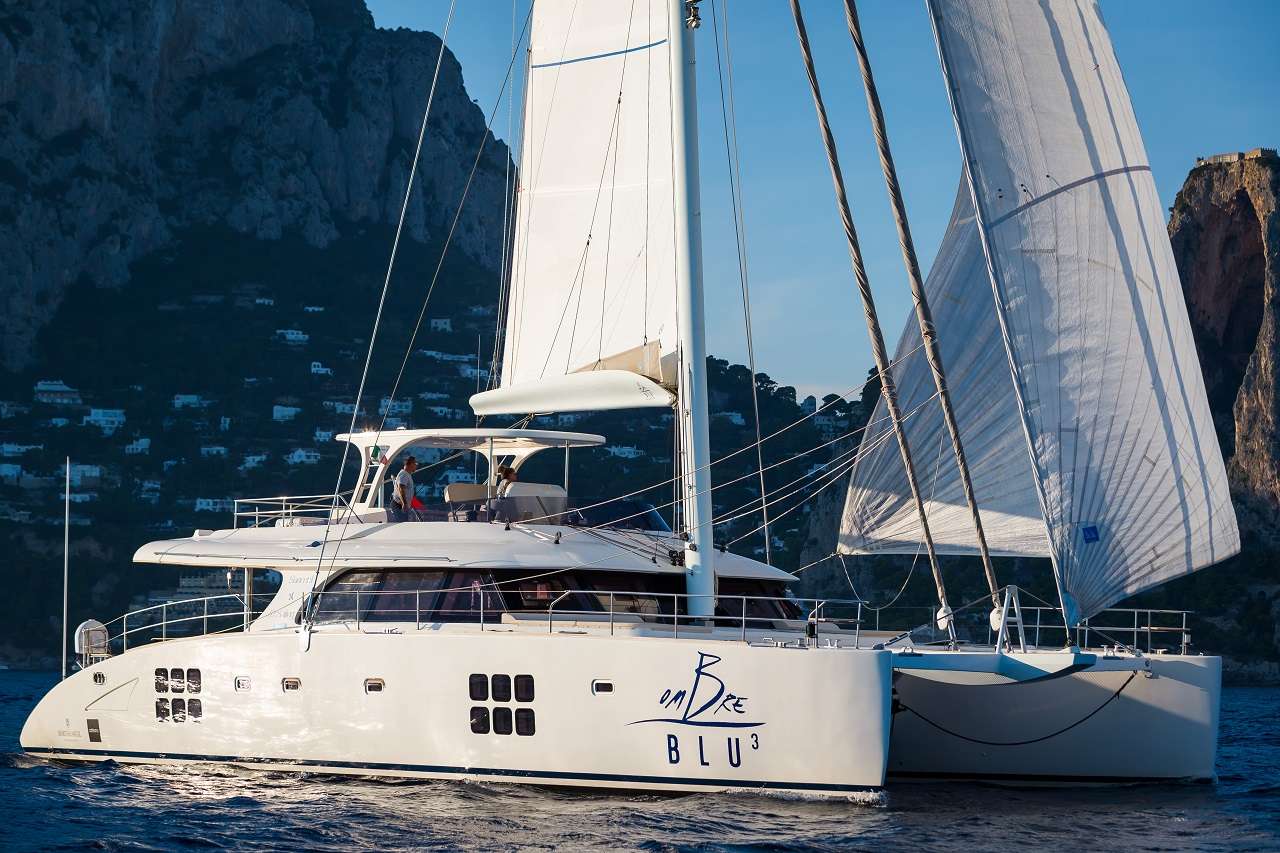 OMBRE BLU3 Crewed Charters in Italy
