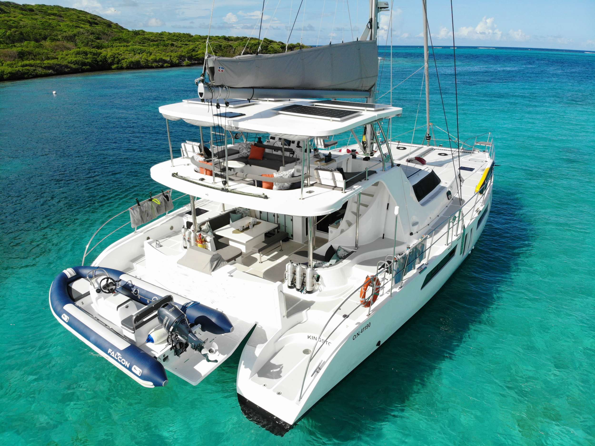 GET ALONG Crewed Charters in British Virgin Islands
