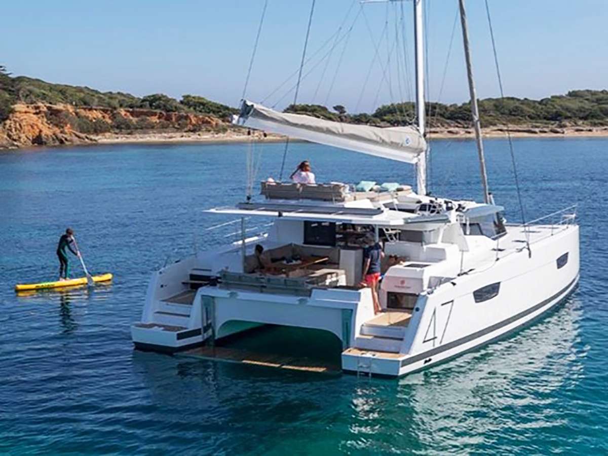 JIOIA 3 Crewed Charters in St. Martin