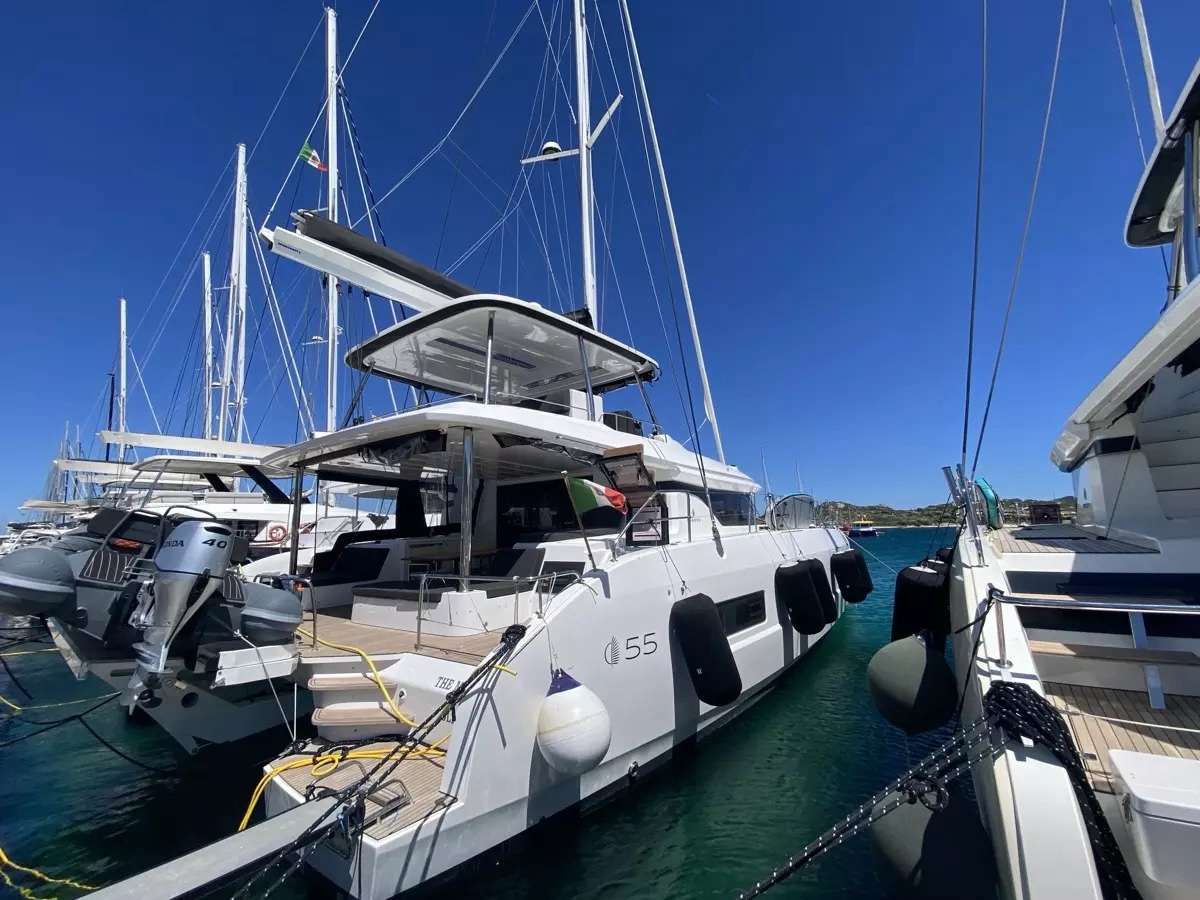 Maui Crewed Charters in St. Vincent