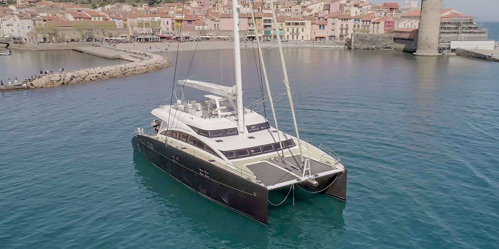 HOUBARA Crewed Charters in Italy