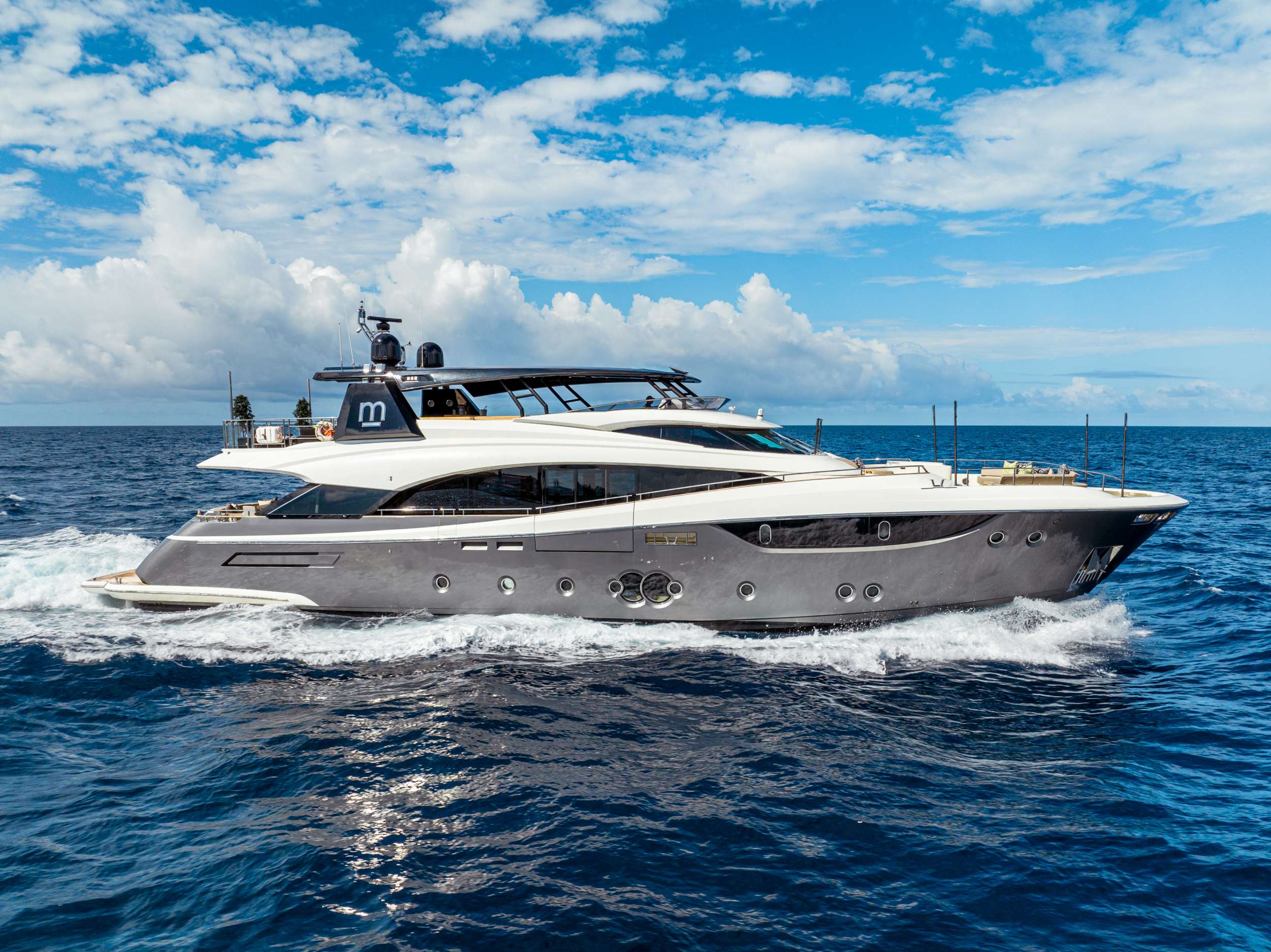 CIELO NERO Superyacht Charters in Bahamas - Nassau Superyachts
