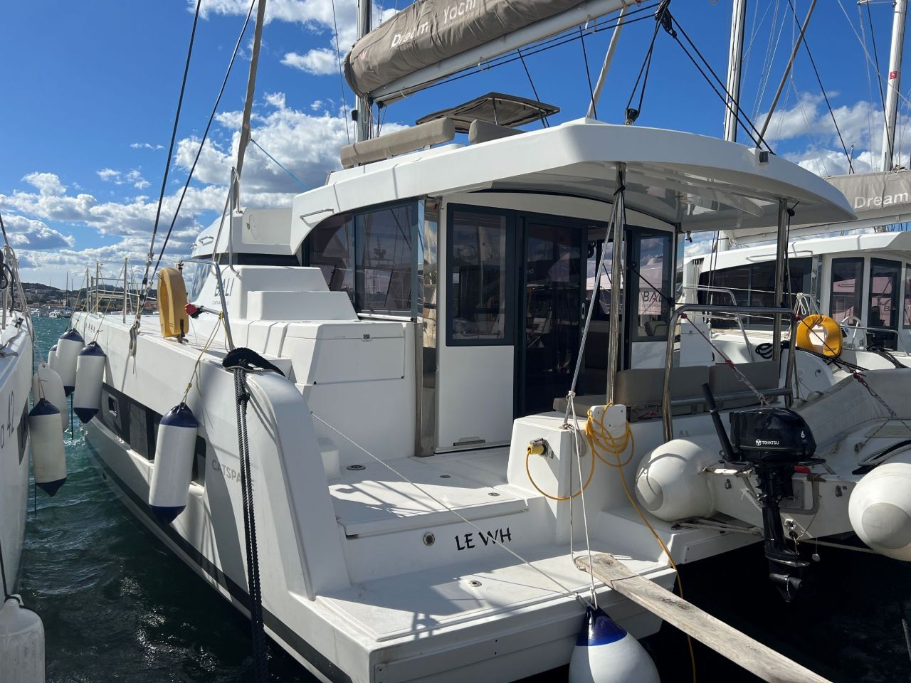LE WH Bareboat Charter in France