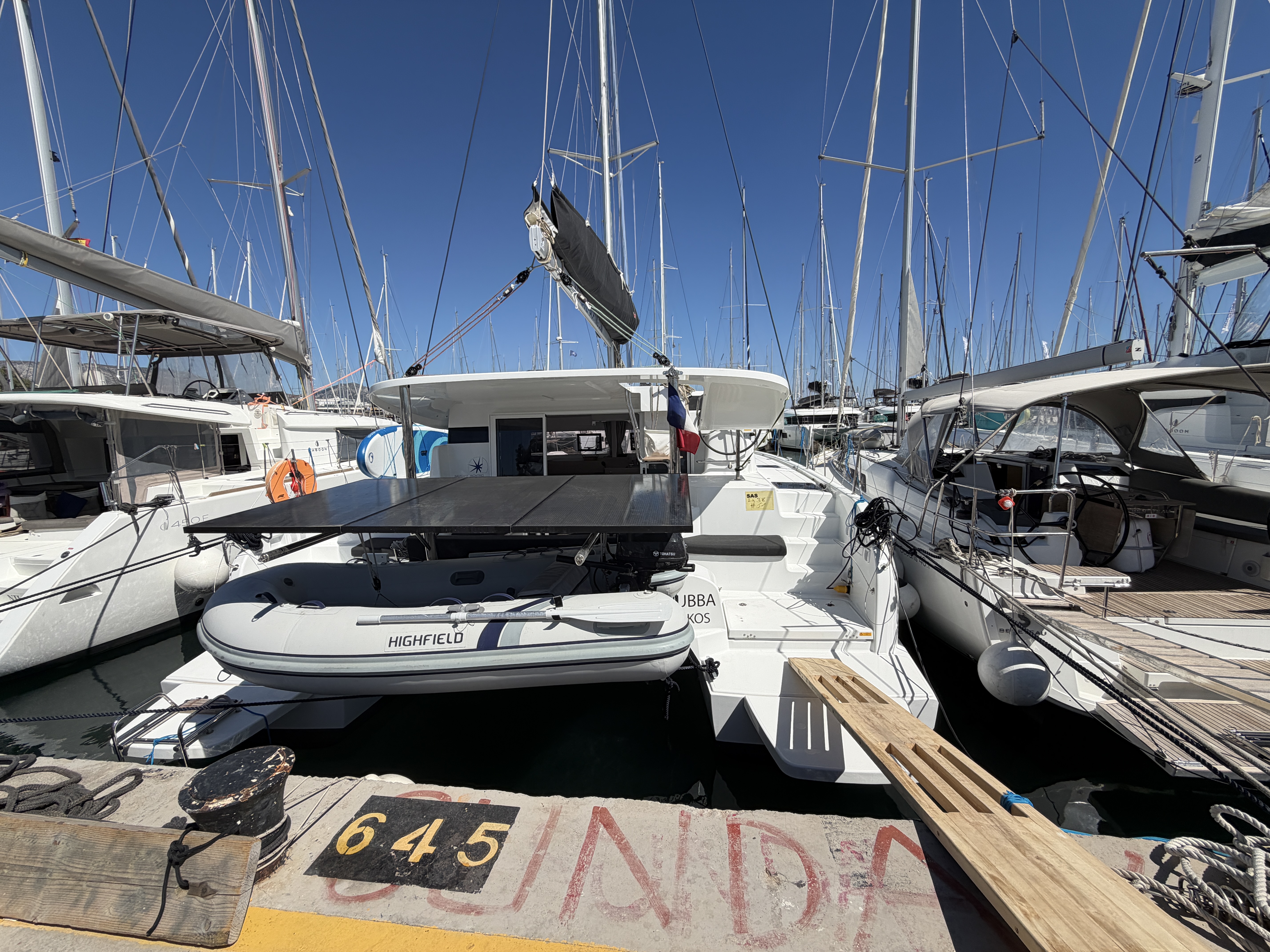 DSCHUBBA Bareboat Charter in Greece