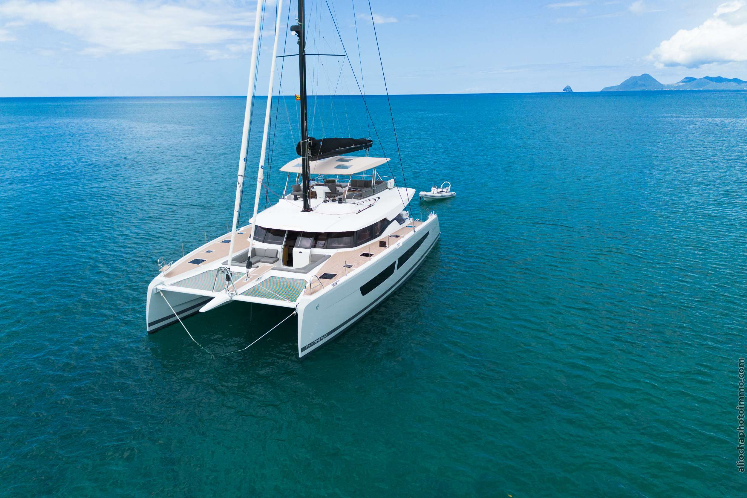 OKINAWA Crewed Charters in St. Vincent