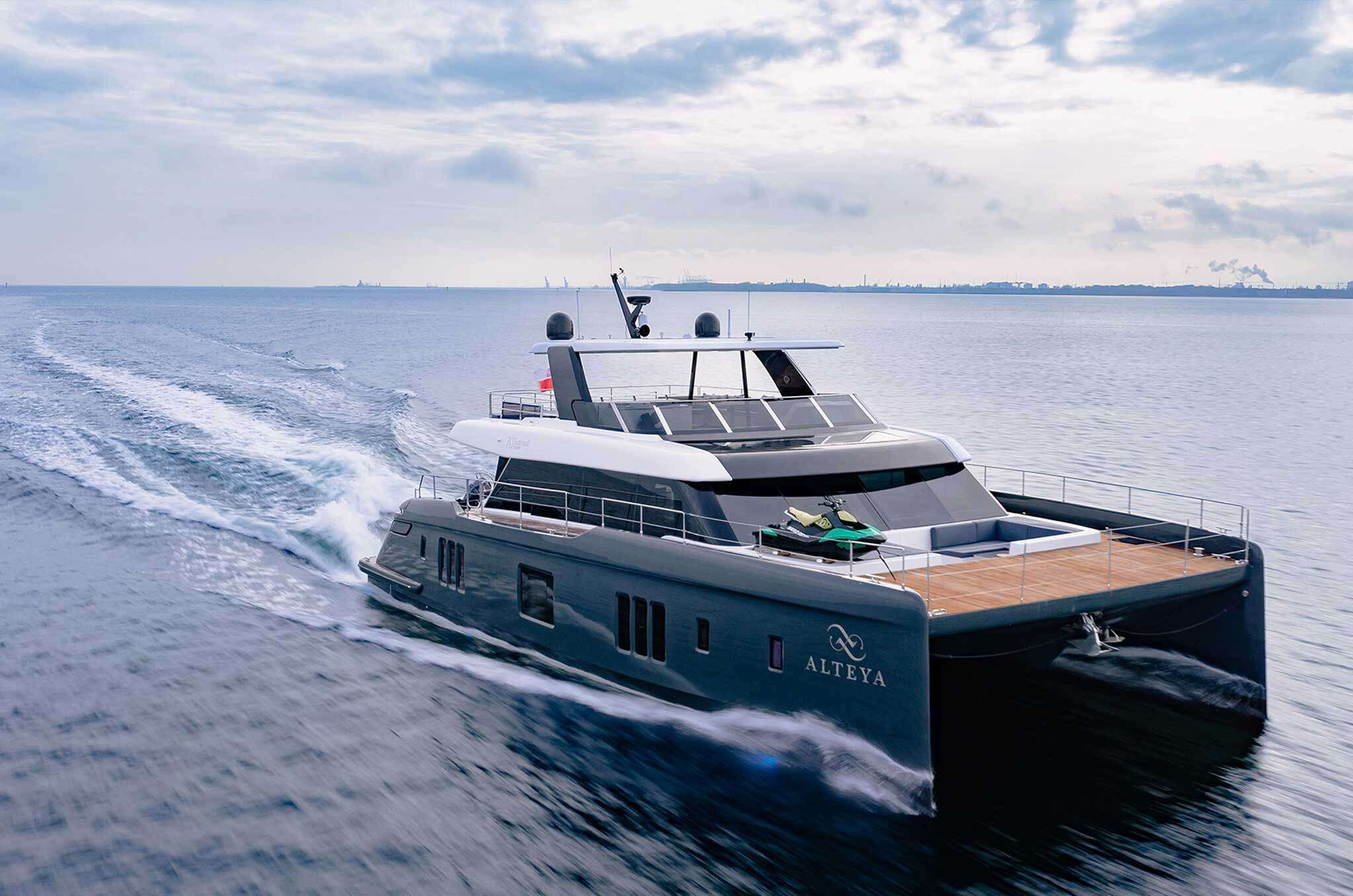 ALTEYA Crewed Charters in Greece