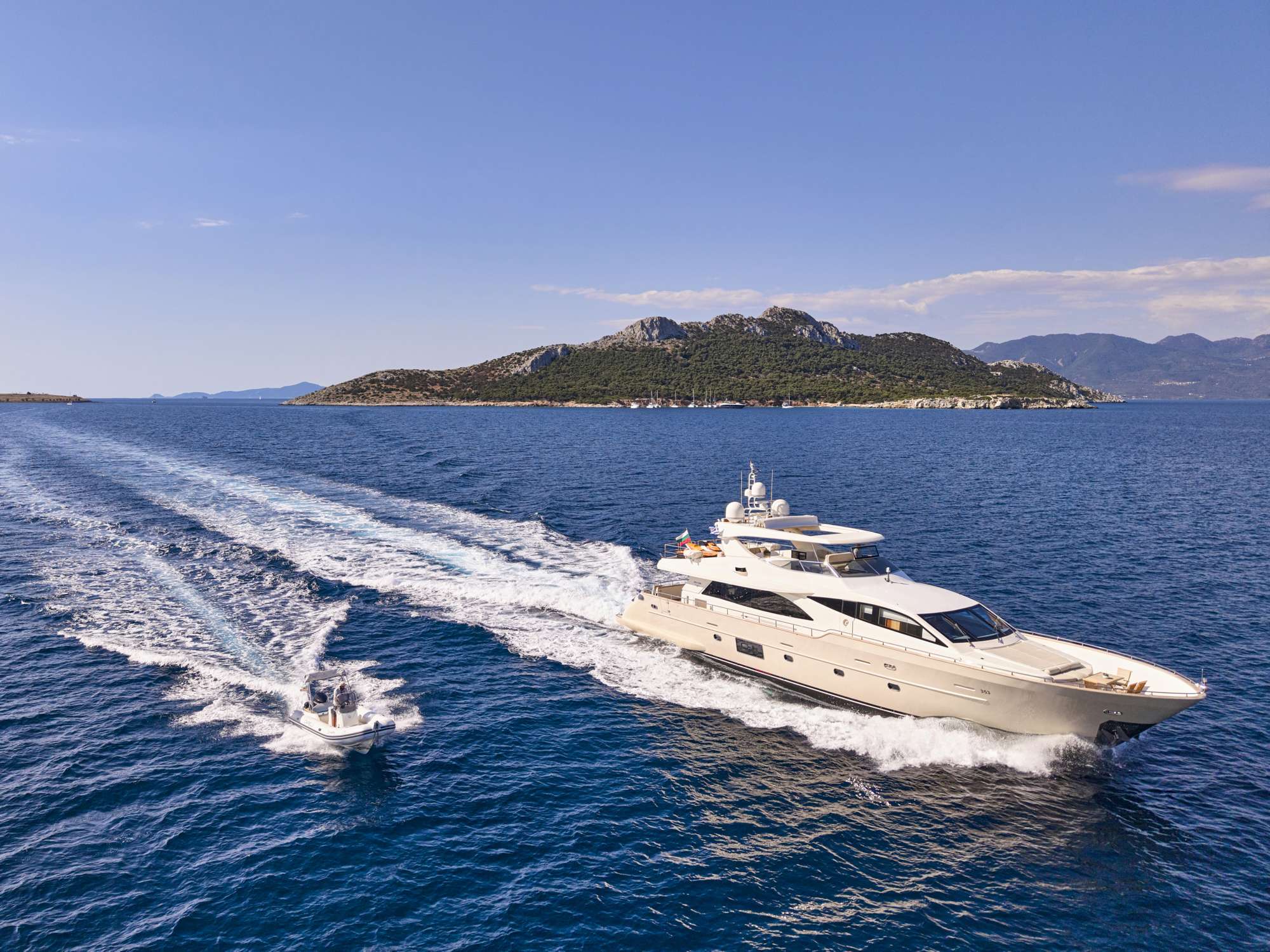 STAR LINK Crewed Charters in Greece