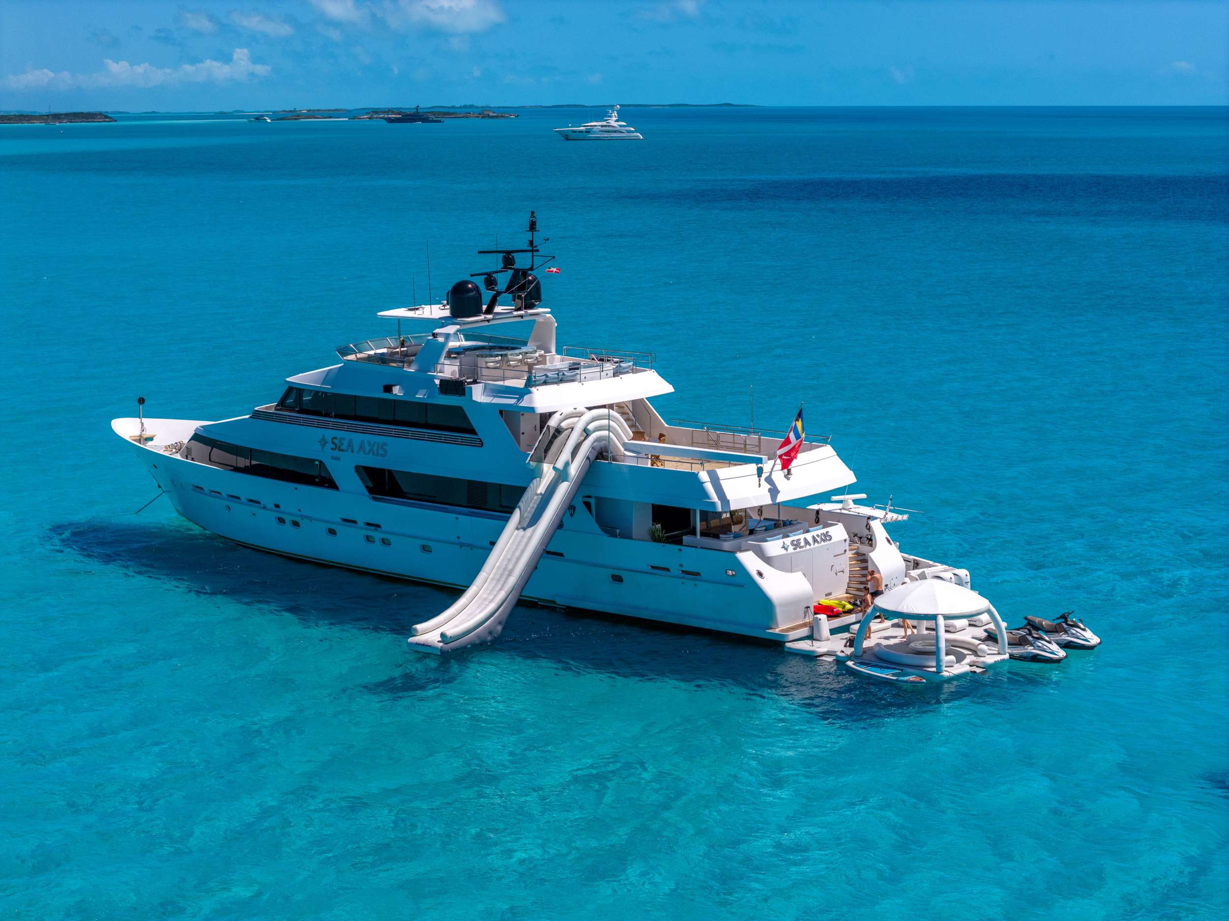 SEA AXIS Superyacht Charters in Bahamas - Abacos