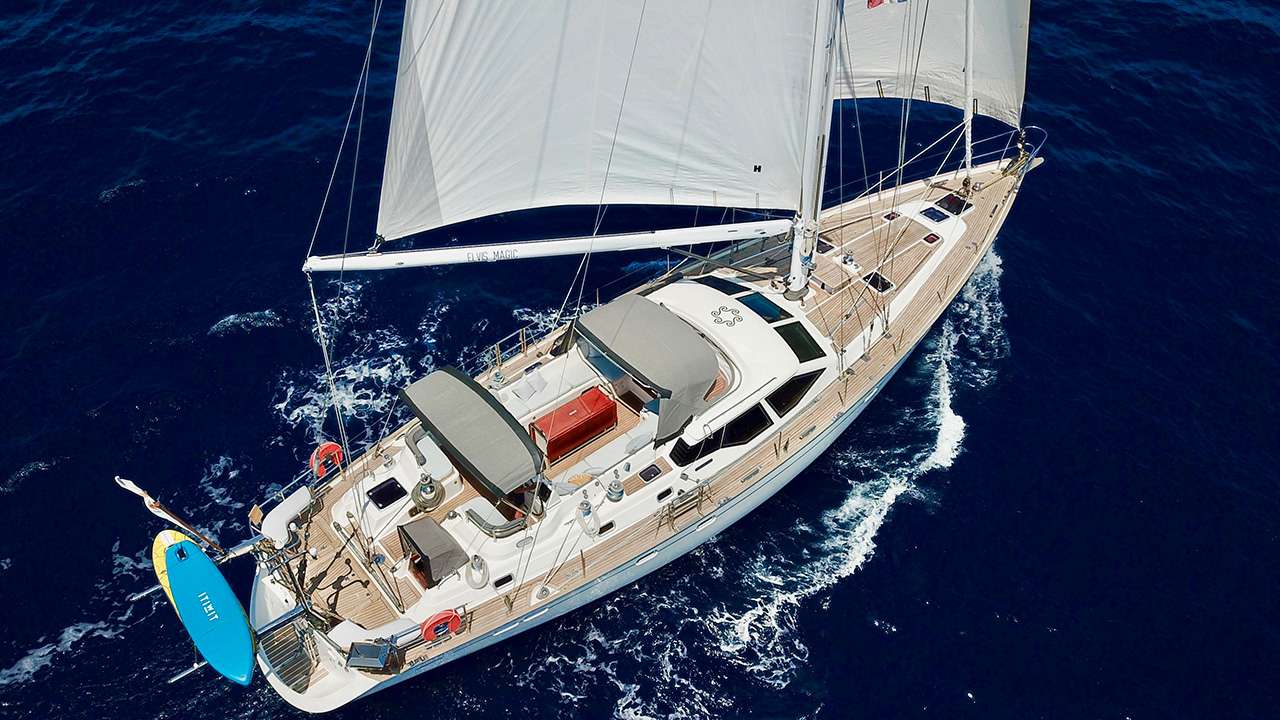 ELVIS MAGIC Crewed Charters in St. Vincent