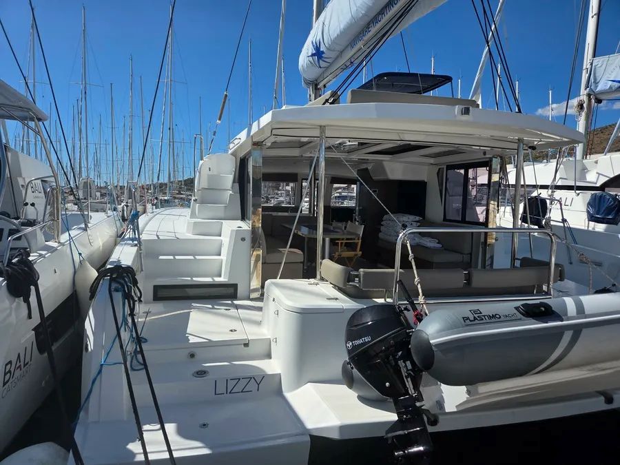 Lizzy Bareboat Charter in Croatia