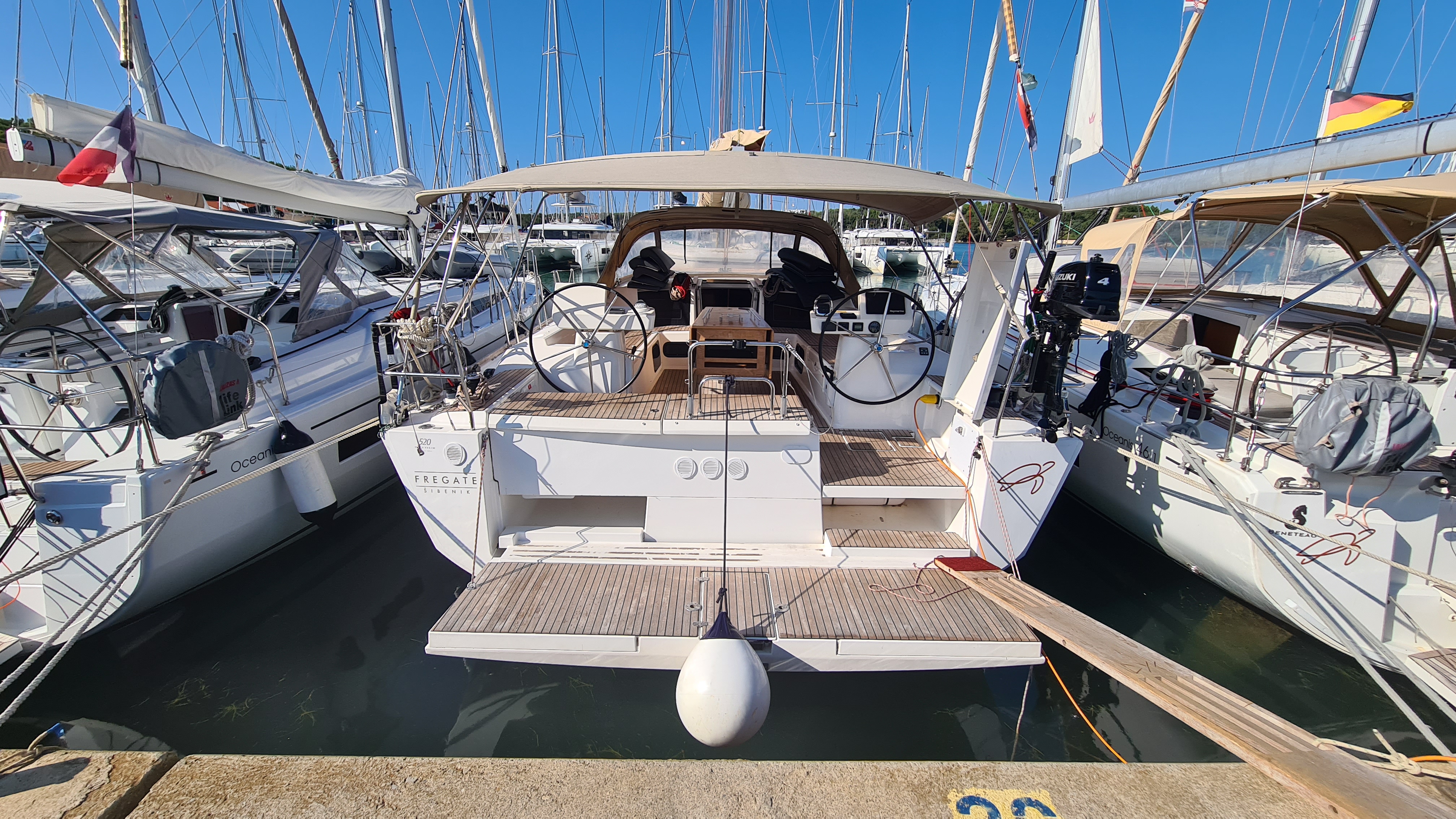 FREGATE  Bareboat Charter in Croatia