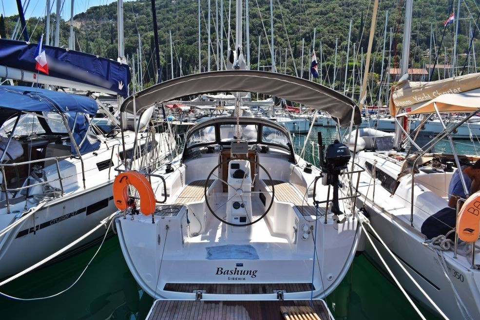 BASHUNG  Bareboat Charter in Croatia