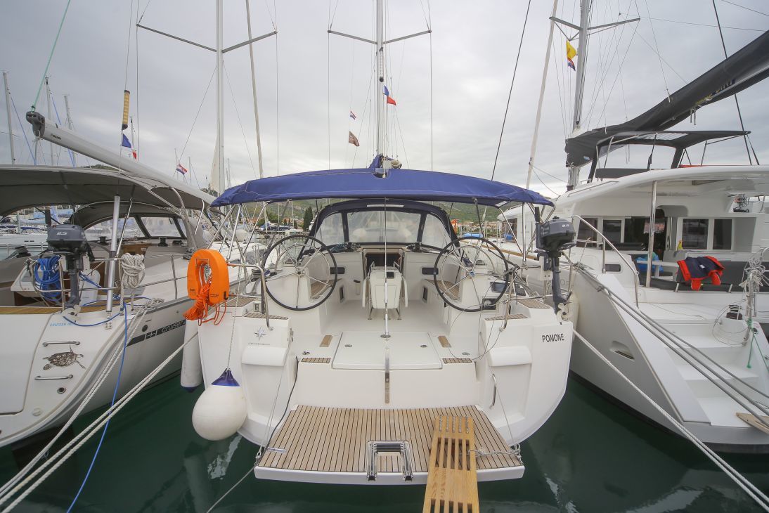 POMONE-15  Bareboat Charter in Croatia