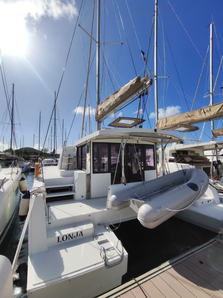 LONJA  Bareboat Charter in Martinique