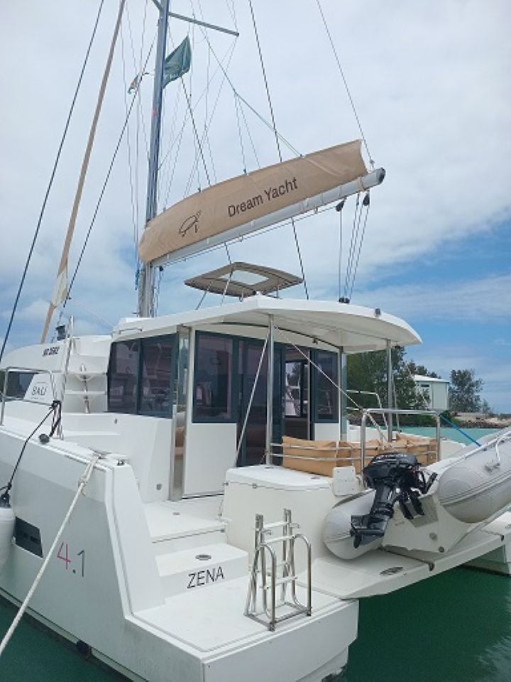 ZENA  Bareboat Charter in Seychelles