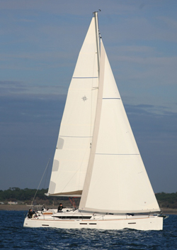 UTRILLO  Bareboat Charter in Tahiti