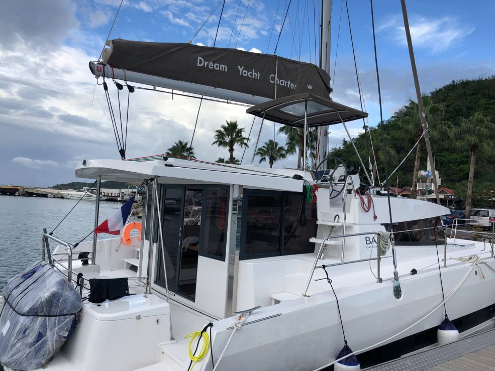 NIELTHI  Bareboat Charter in Mexico