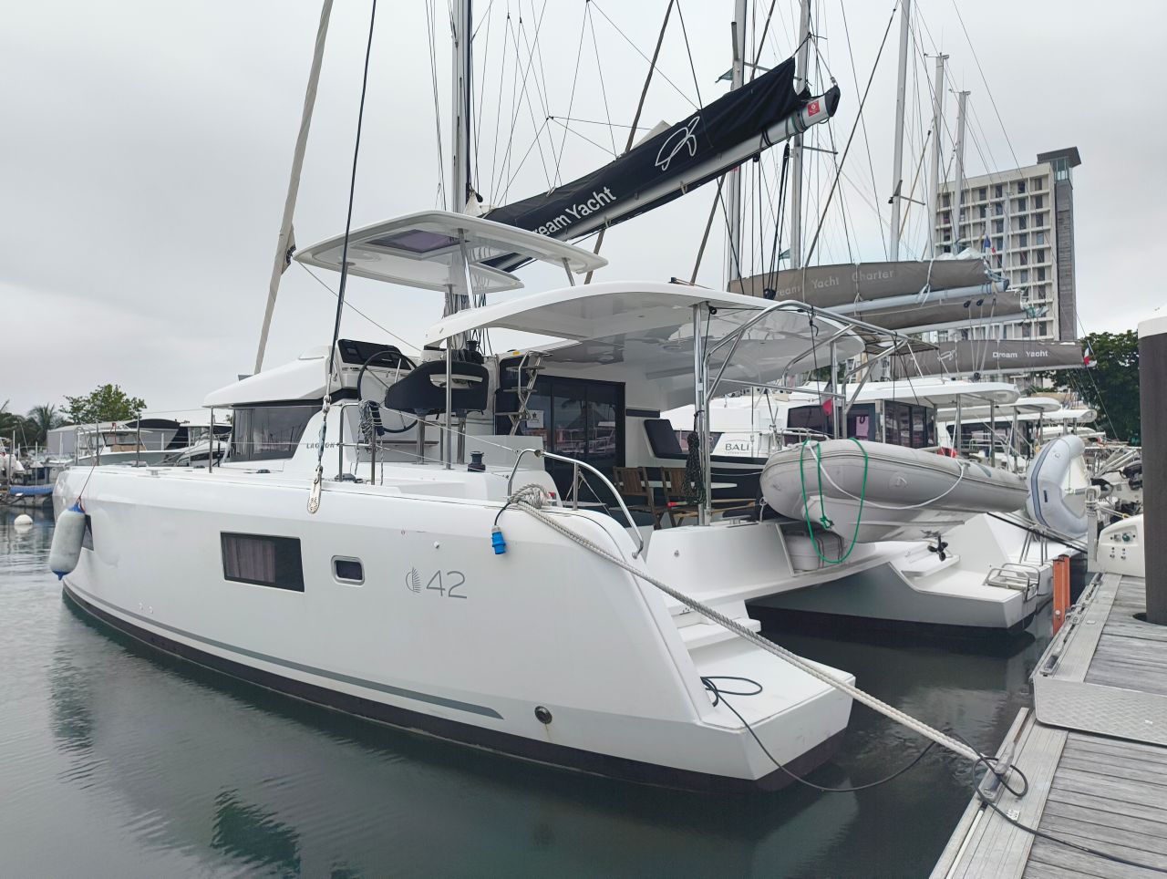 PERIWINKLE Bareboat Charter in Guadeloupe