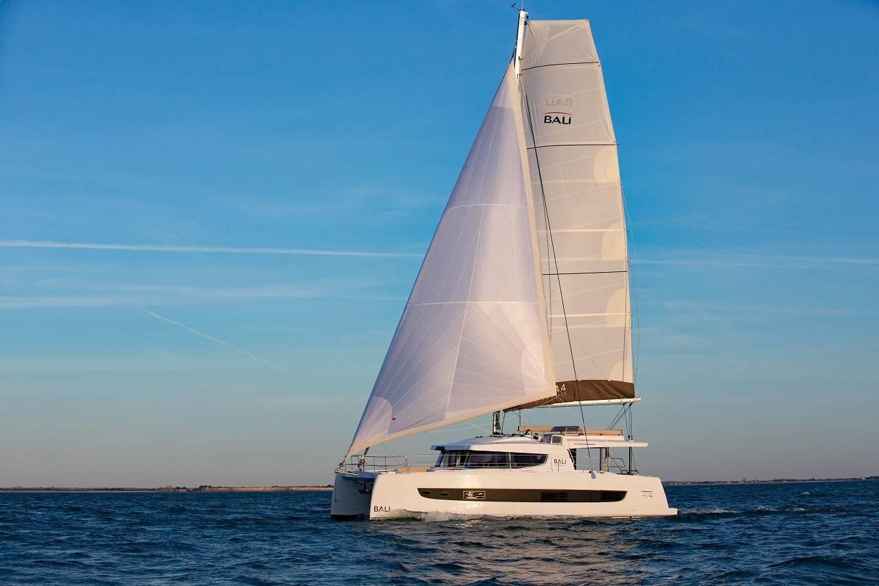 Tiraminelli Bareboat Charter in British Virgin Islands