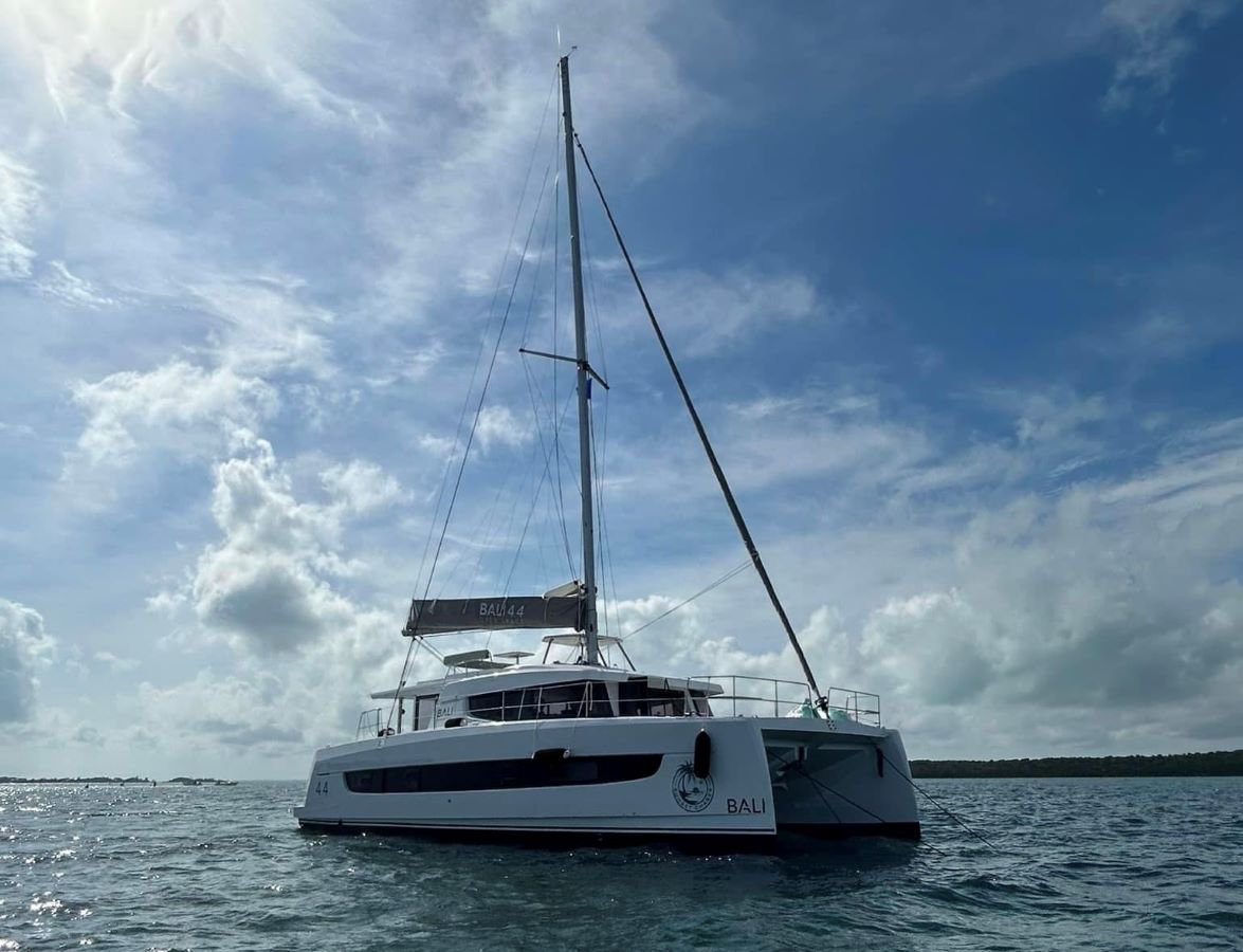Sunset Chaser Bareboat Charter in Bahamas - Abacos