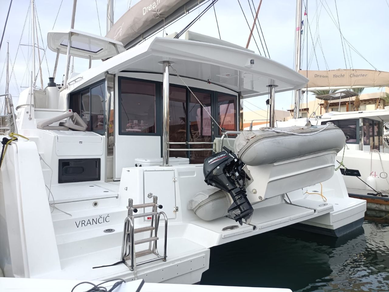 VRANCIC Bareboat Charter in Mexico
