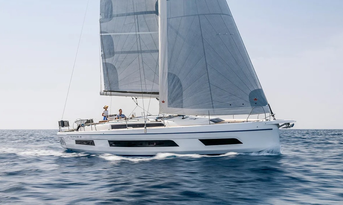 CIRRUS Bareboat Charter in British Virgin Islands